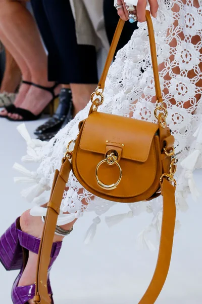 Look 33